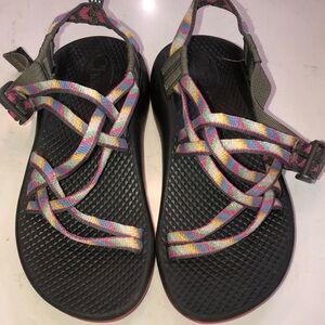 Chaco Ecotread Pink Strappy Sandals Girls size1 outdoor hiking